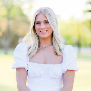 Meet your Posher, Jolie